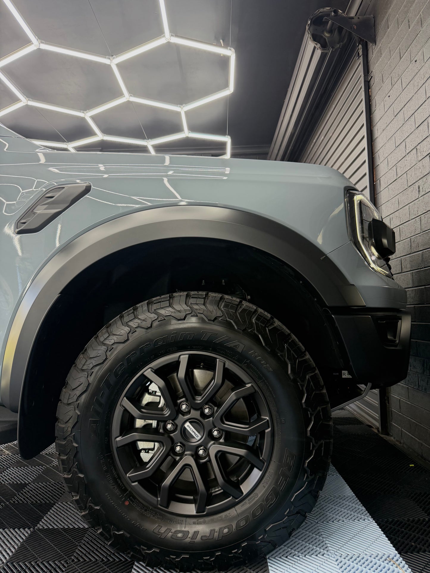 Full Detail with 6 months Ceramic Aqua Seal